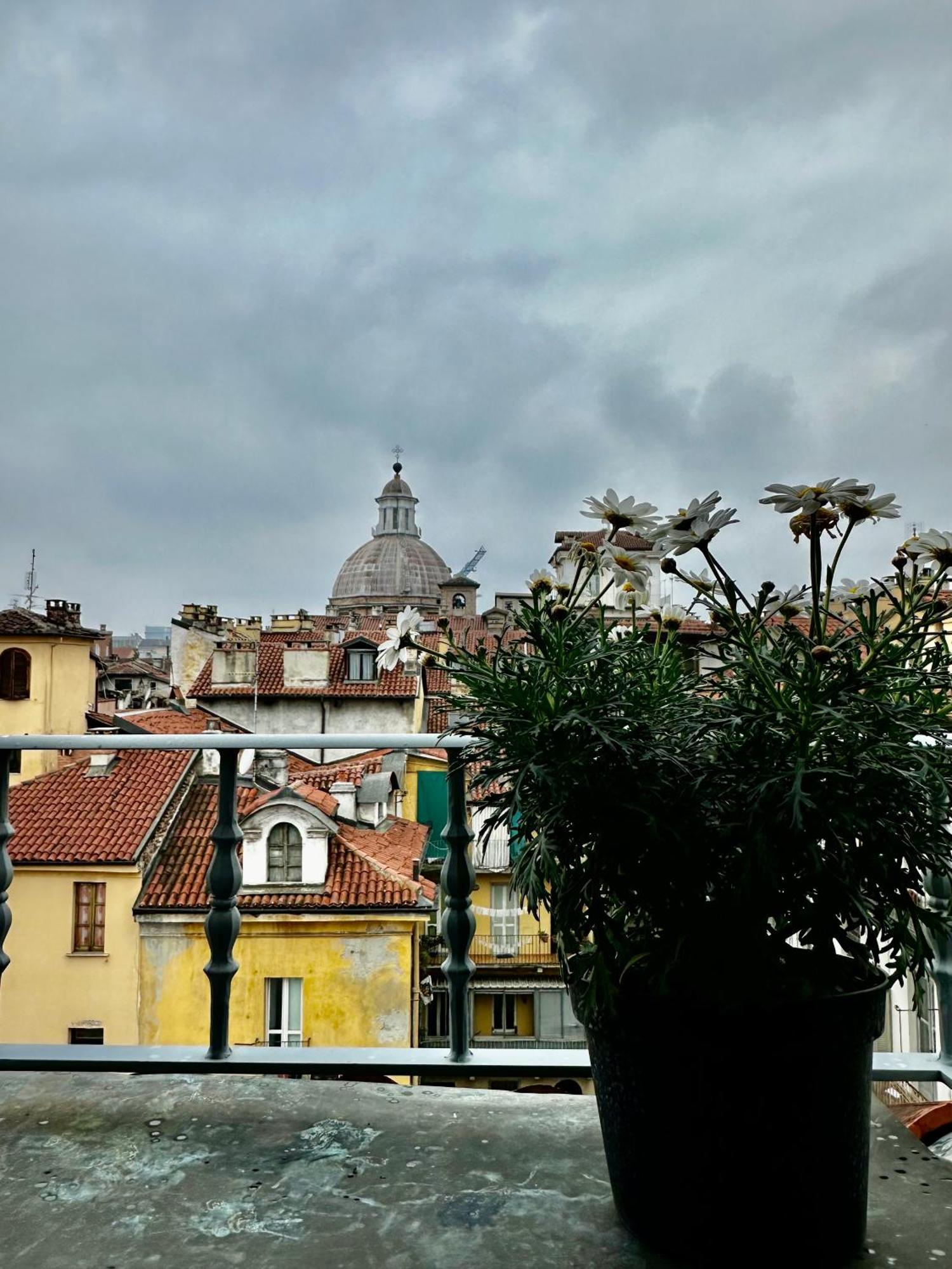 Loft Centro Storico Tommaso Apartment Торино Екстериор снимка
